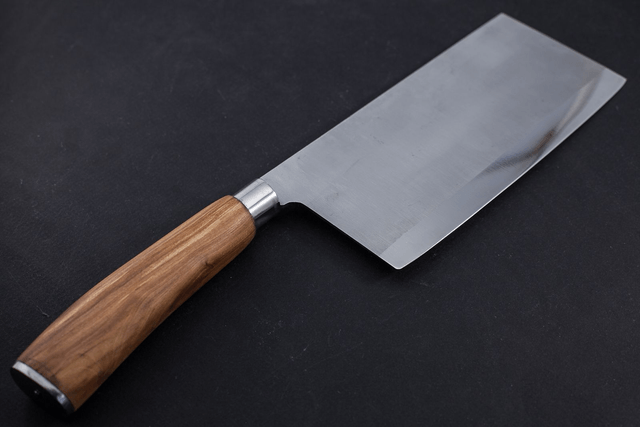 Couteau de chef chinois - manche en poirier, lame carbone