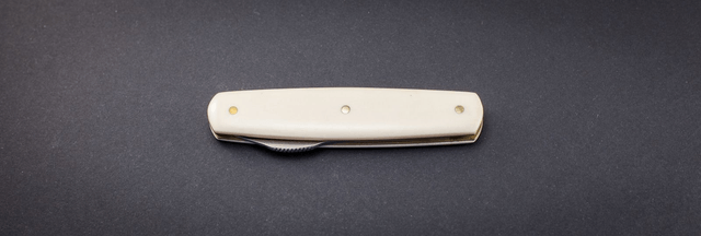Onglet nogentais, manche elforyn imitation ivoire, lame inox