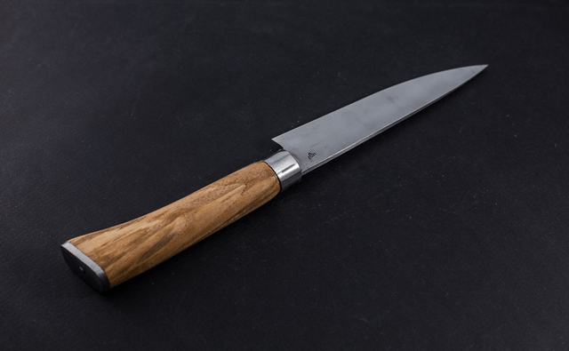 Couteau utile moderne - manche en frêne olivier, lame carbone