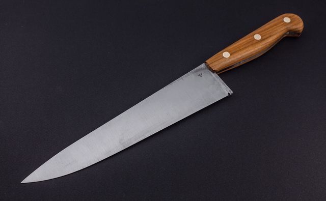 Couteau de chef, éminceur traditionnel - manche en cerisier, lame carbone