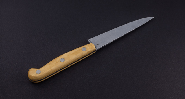 Couteau utile traditionnel - manche en buis, lame carbone