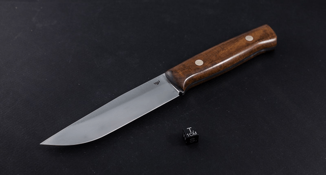 Couteau outdoor - manche ébène verte, lame inox